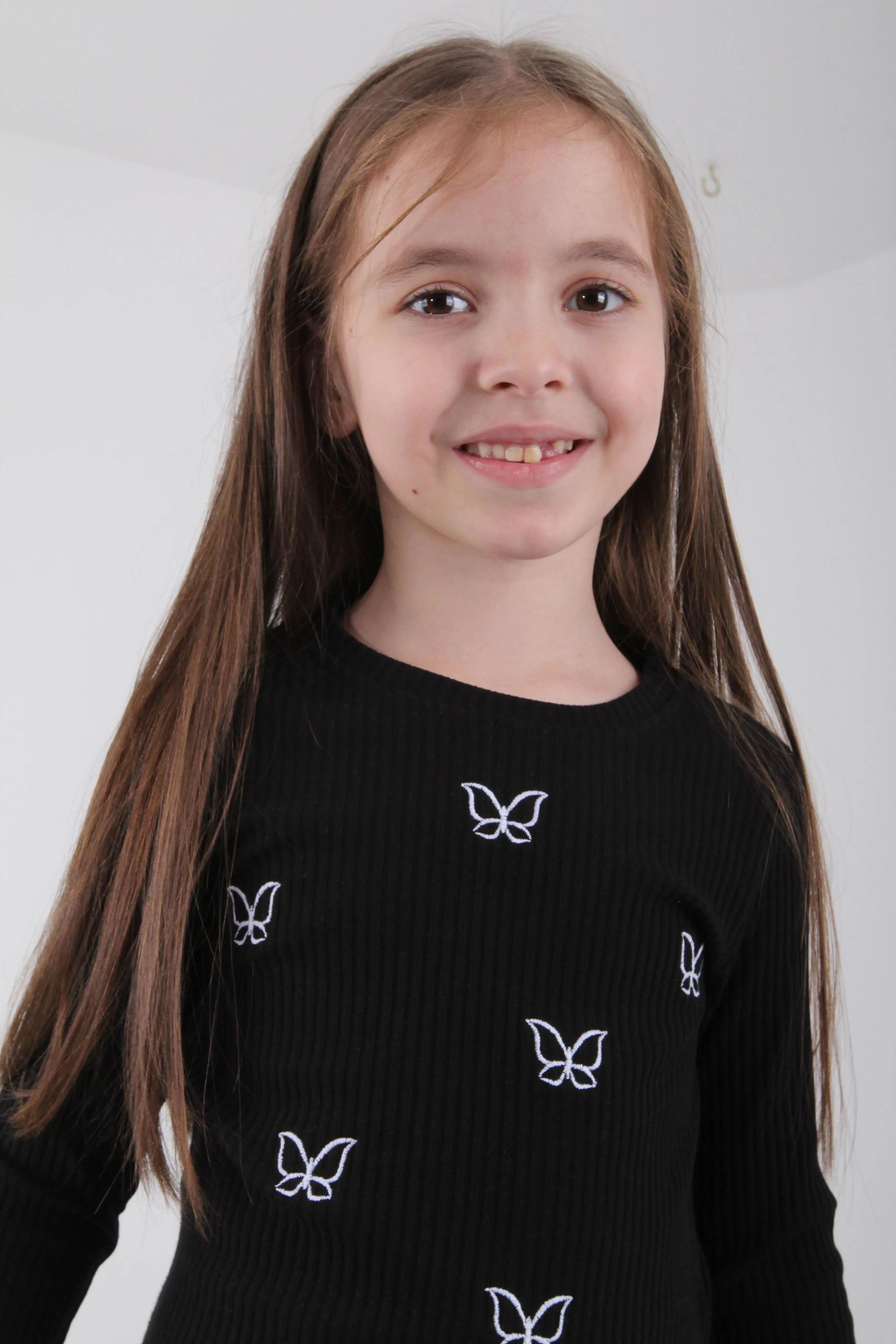 0 pamuklu minik kelebek nakişli kiz çocuk sweatshirt