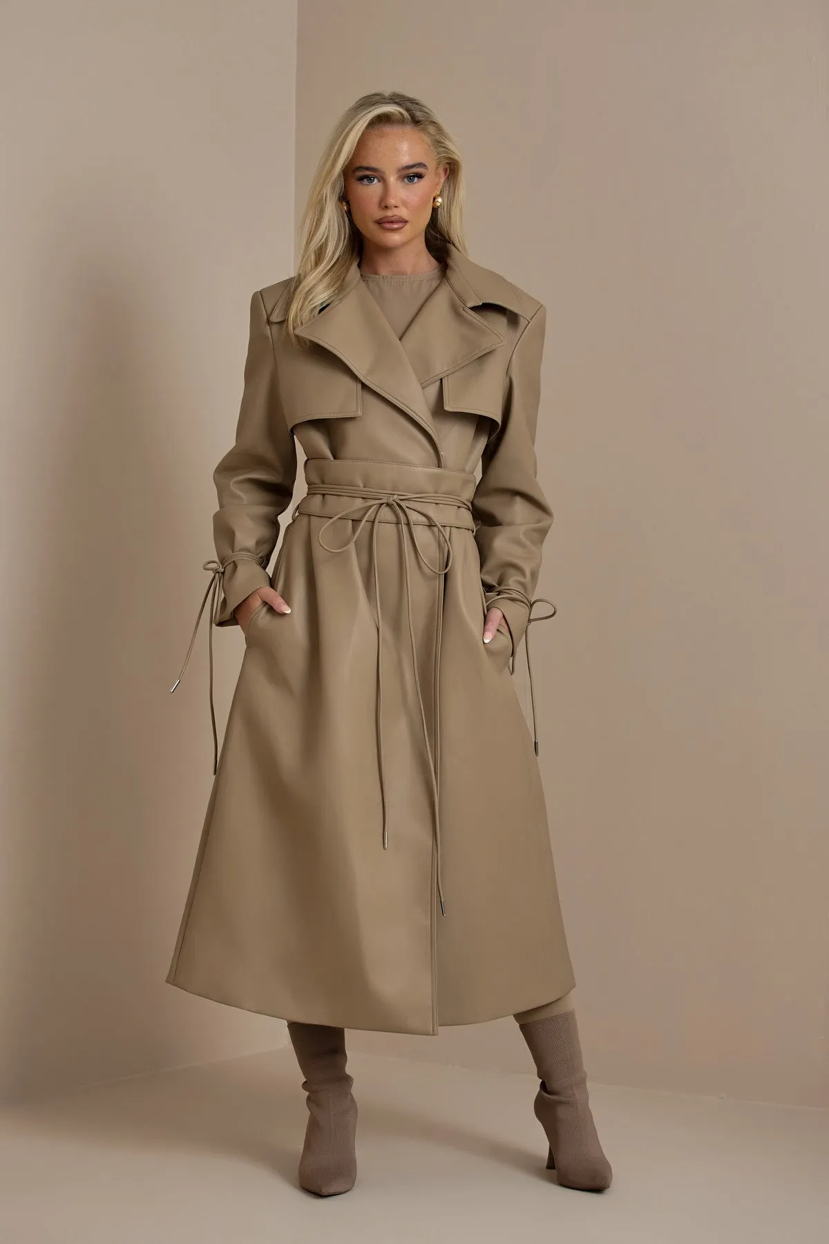 FC SLOANE TRENCH COAT IN CARAMEL