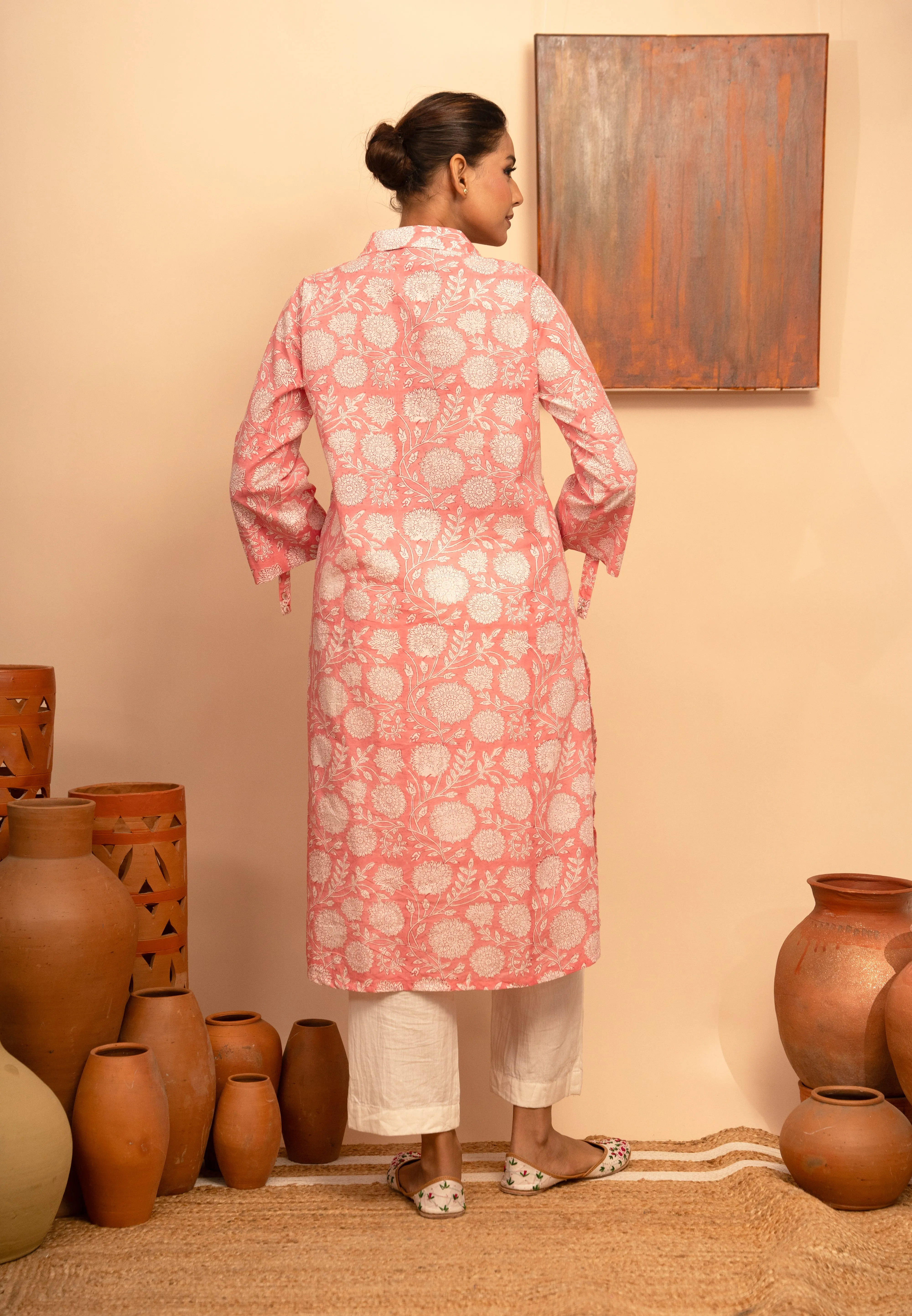 Womens Cotton Round Collar Block-Printed Pink  Regular Fit Kurta  Arya collection
