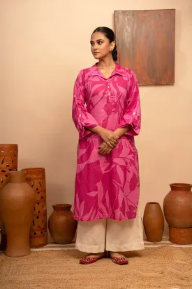 Womens Mul Cotton Magenta Collar Neck Regular Fit Kurta - Arya collection